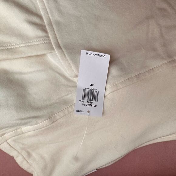 Old Navy Plus Size 3X Cream High Waist Terry Cloth Shorts - Picture 6 of 7